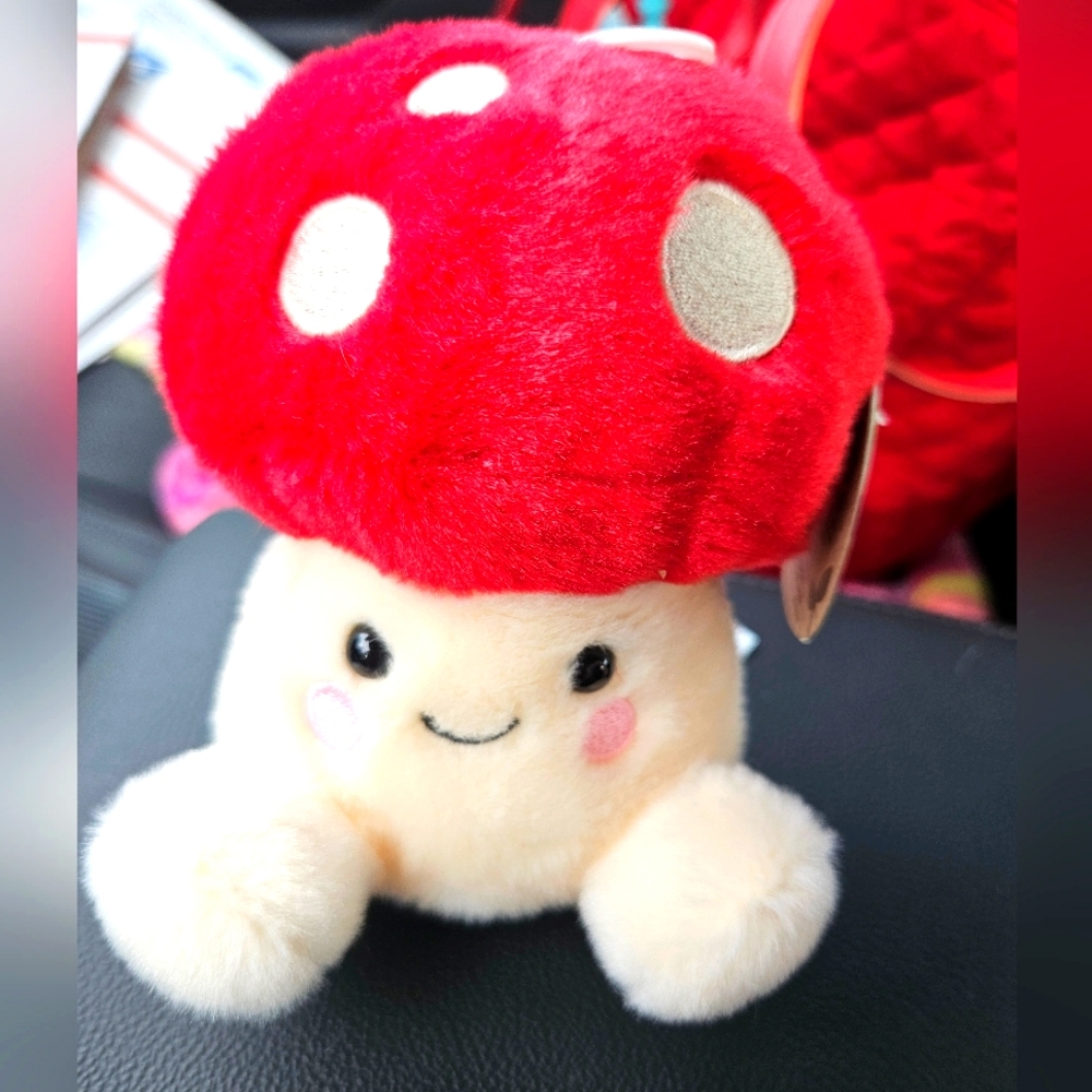 NWT Palm Pals Amanita the Mushroom 🍄 5" from Whimsical Squad